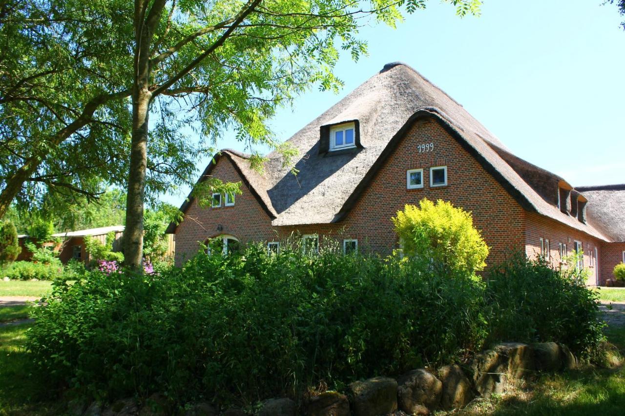 Ferienwohnung 1 Im Boehler Haubarg ซังคท์ พีเทอร์-ออร์ดิง ภายนอก รูปภาพ